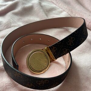 Guess belt